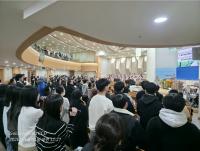 �̹����� Ŭ���Ͻø� ū�̹����� ���� �� �ֽ��ϴ�